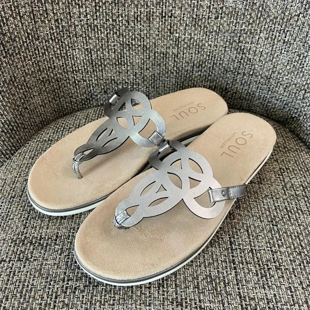 SOUL Naturalizer Janice Pewter Thong Sandals Size 9.5